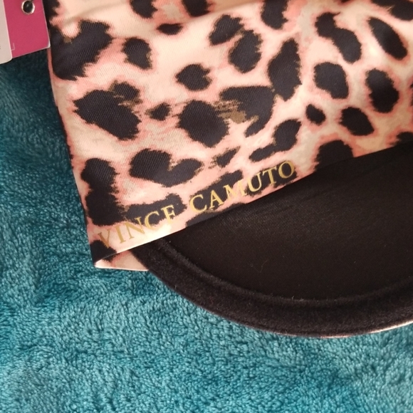 Bras vince camuto SOLD SOLD SOLD SOLD - Picture 3 of 6